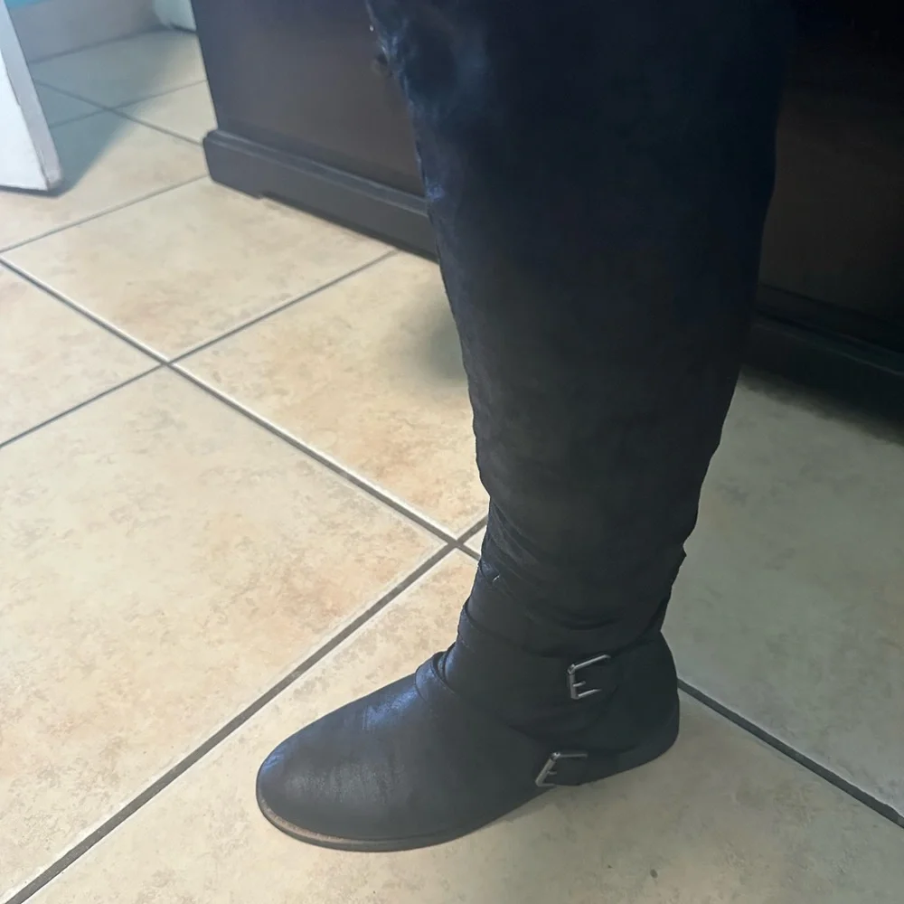 Celia Black under knee Boots